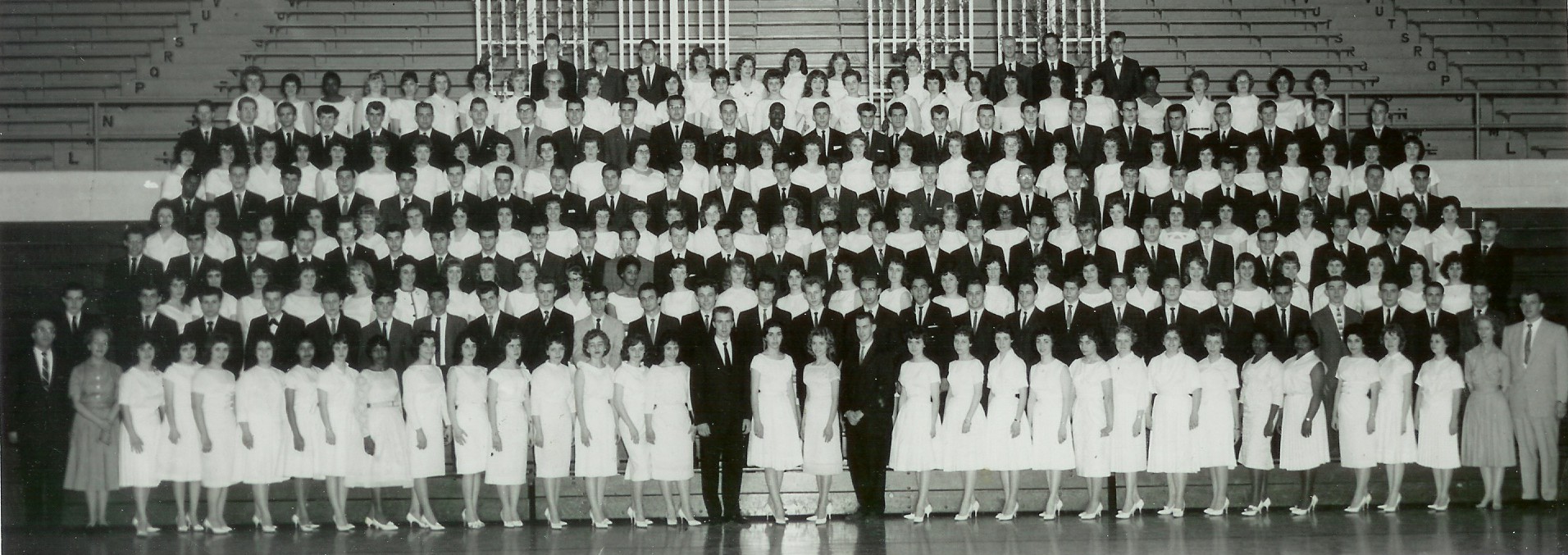 MHS 1960 Class photo.